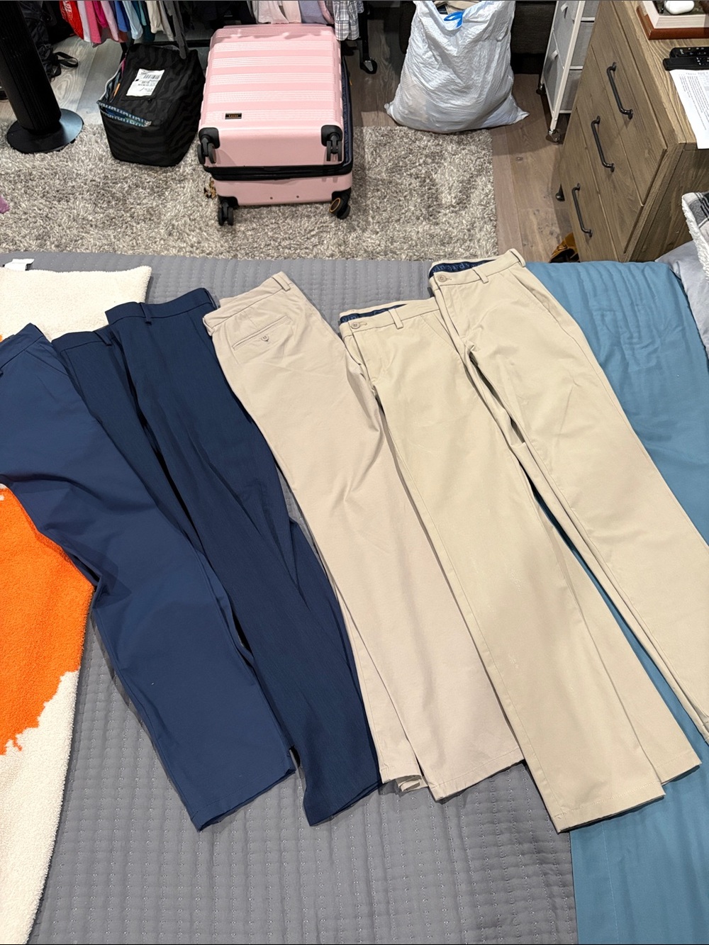 Men's navy and khaki trouser bundle size 30x32